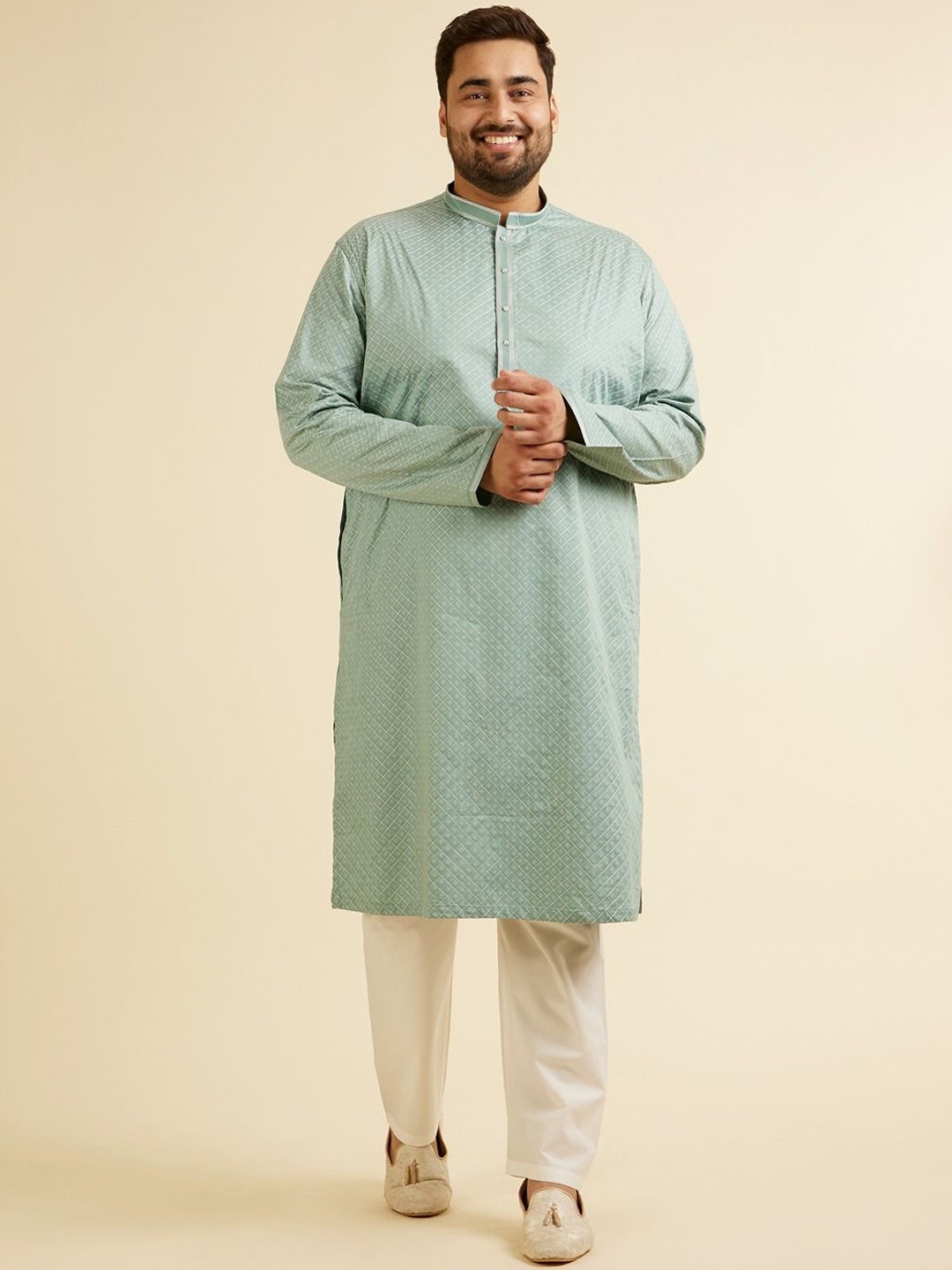 

Manyavar Plus Size Ethnic Motifs Woven Design Pure Cotton Kurta with Pyjamas, Sea green