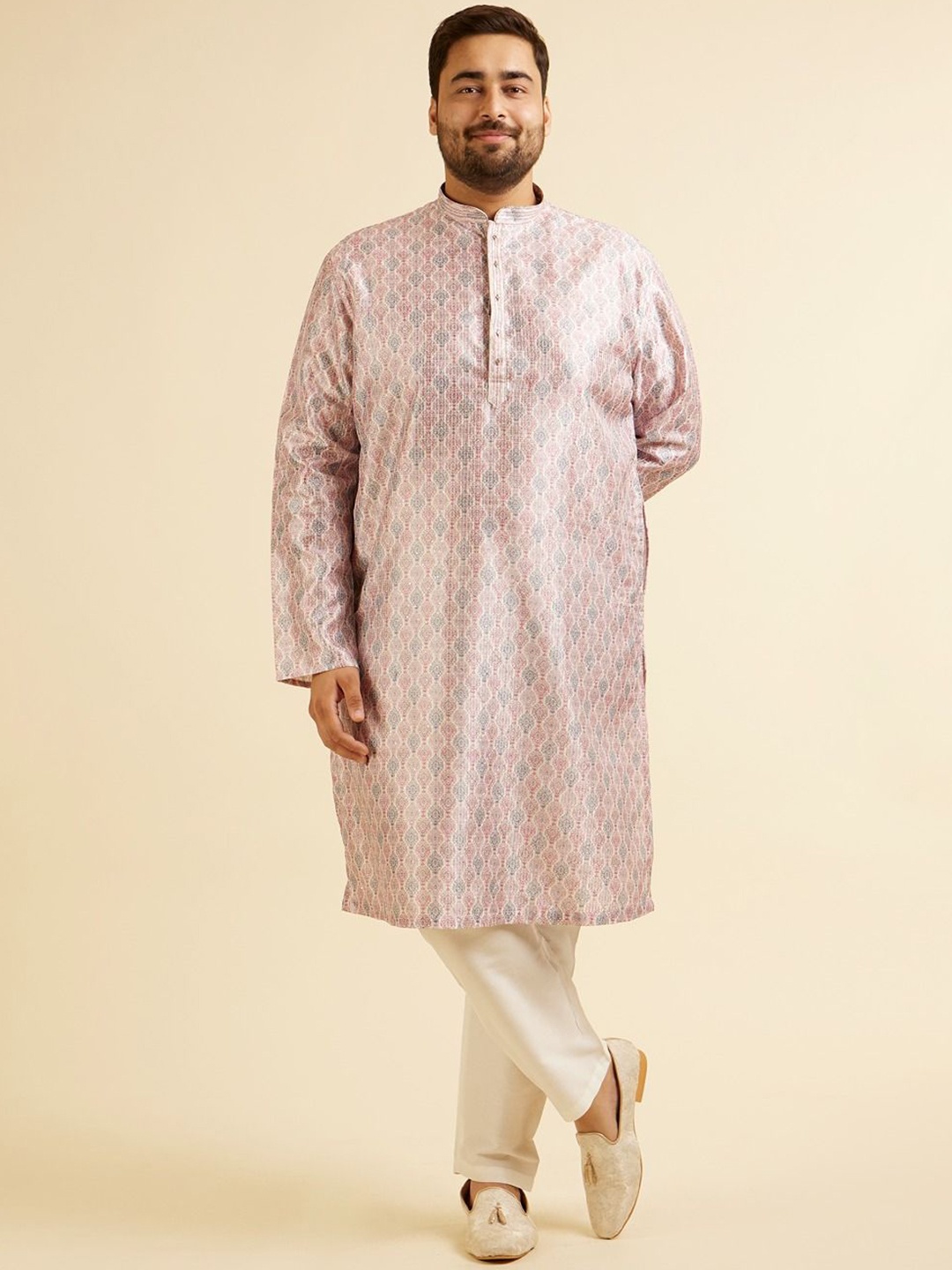 

Manyavar Plus Size Ethnic Motifs Woven Design Zari Straight Kurta with Pyjamas, Pink