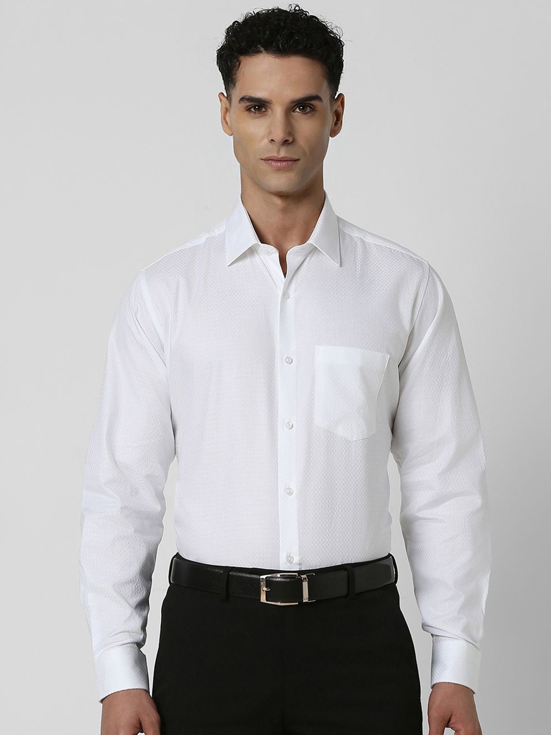 

Van Heusen Men Spread Collar Solid Cotton Party Shirt, White