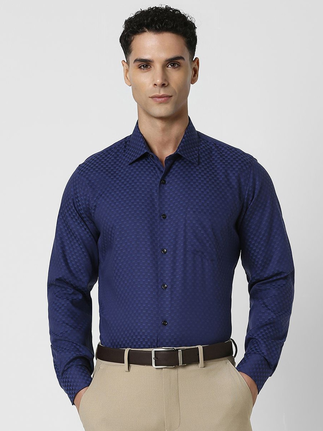 

Van Heusen Men Spread Collar Micro Ditsy Printed Cotton Slim Fit Party Shirt, Navy blue