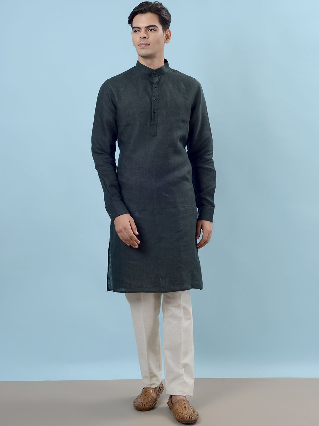 

azania Mandarin Collar Linen Straight Kurta with Pyjamas, Green
