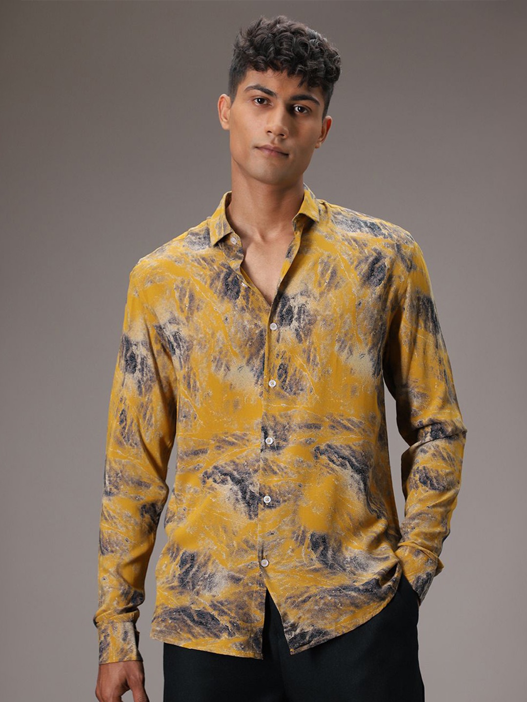 

Banana Club Men Classic Floral Opaque Printed Casual Shirt, Mustard