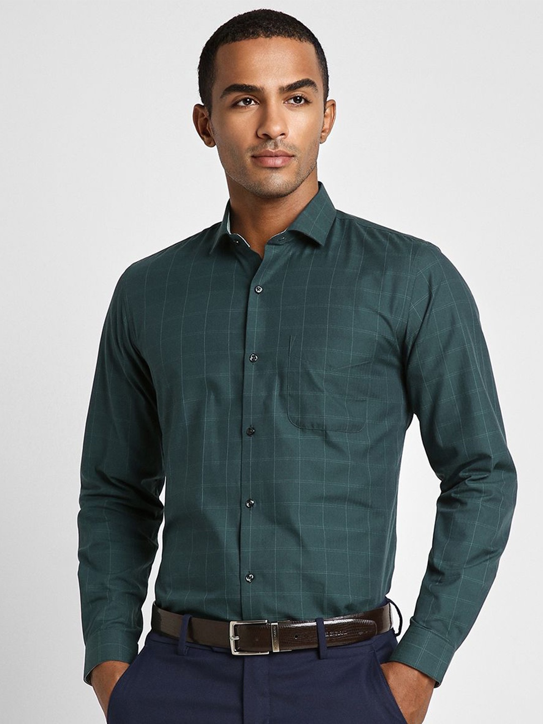 

Peter England Men Spread Collar Tartan Checked Cotton Slim Fit Formal Shirt, Green