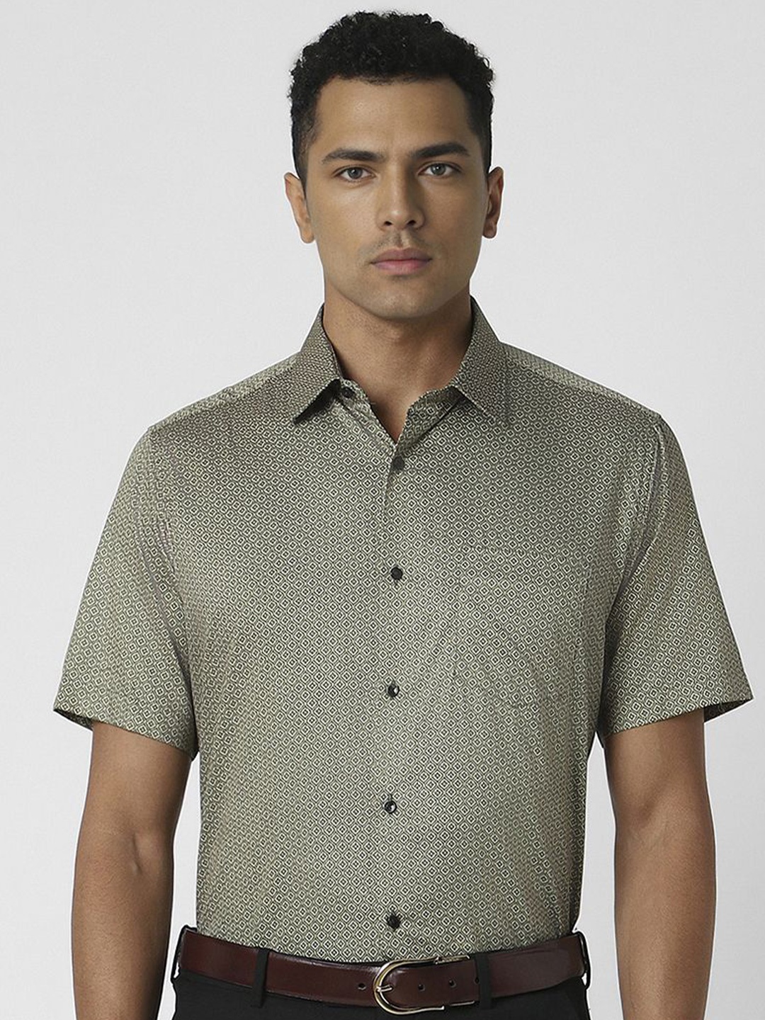 

Van Heusen Men Spread Collar Micro Ditsy Printed Cotton Party Shirt, Olive