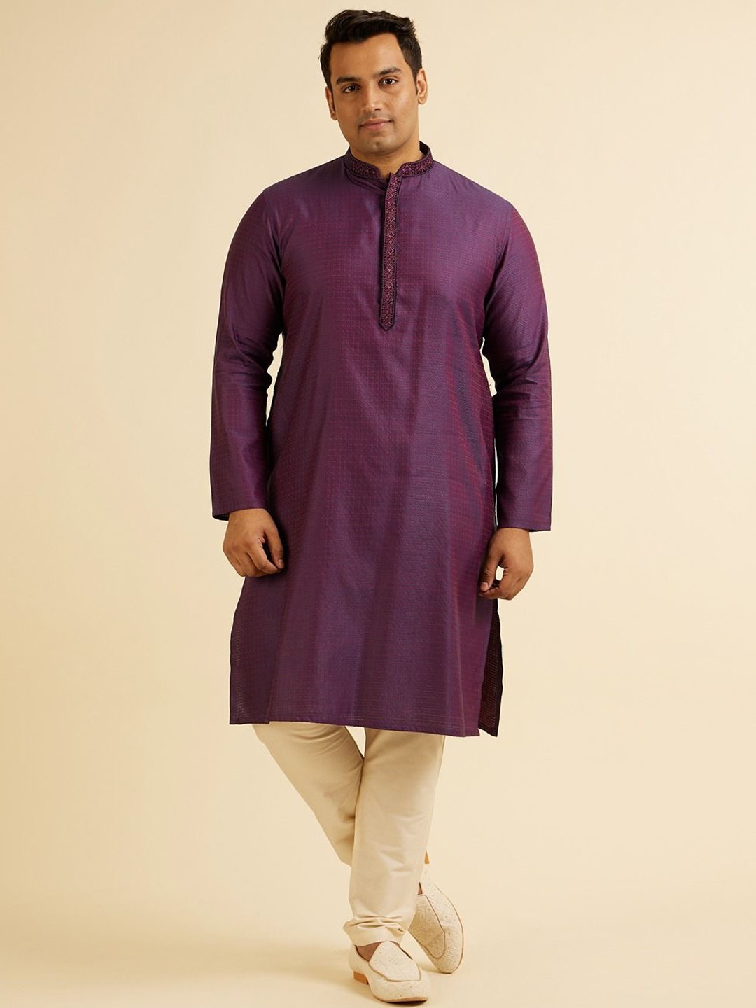 

Manyavar Ethnic Motifs Woven Design Regular Thread Work Kurta With Pyjama, Purple
