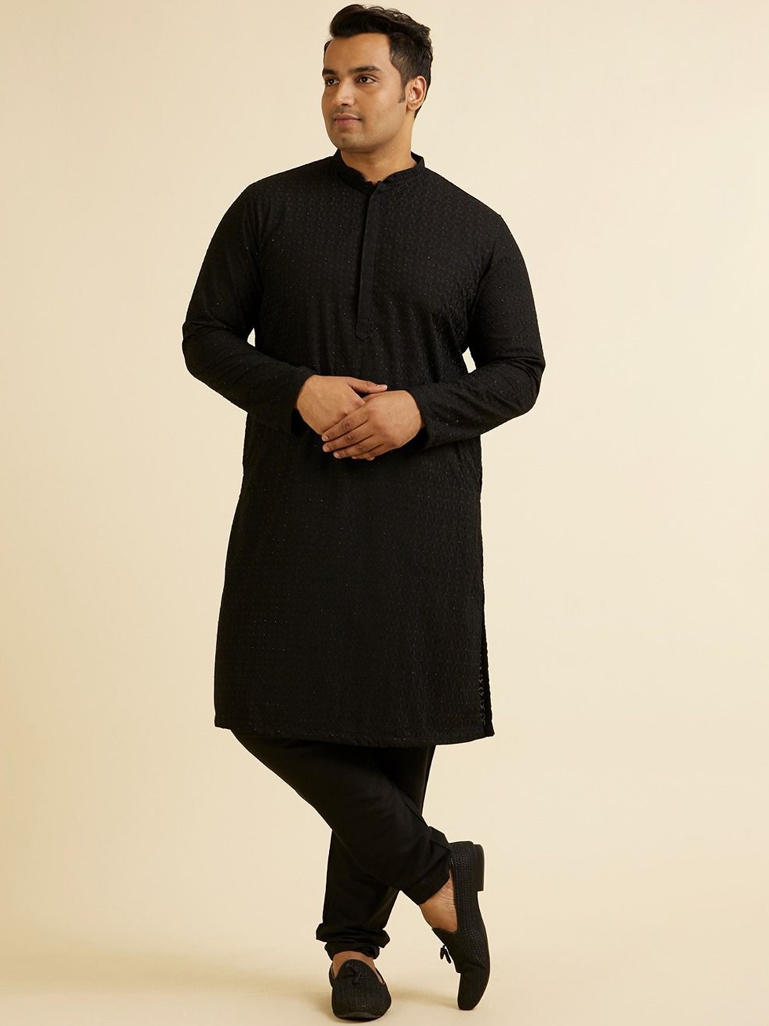 

Manyavar Plus Size Floral Embroidered Thread Work Straight Kurta With Pyjama, Black