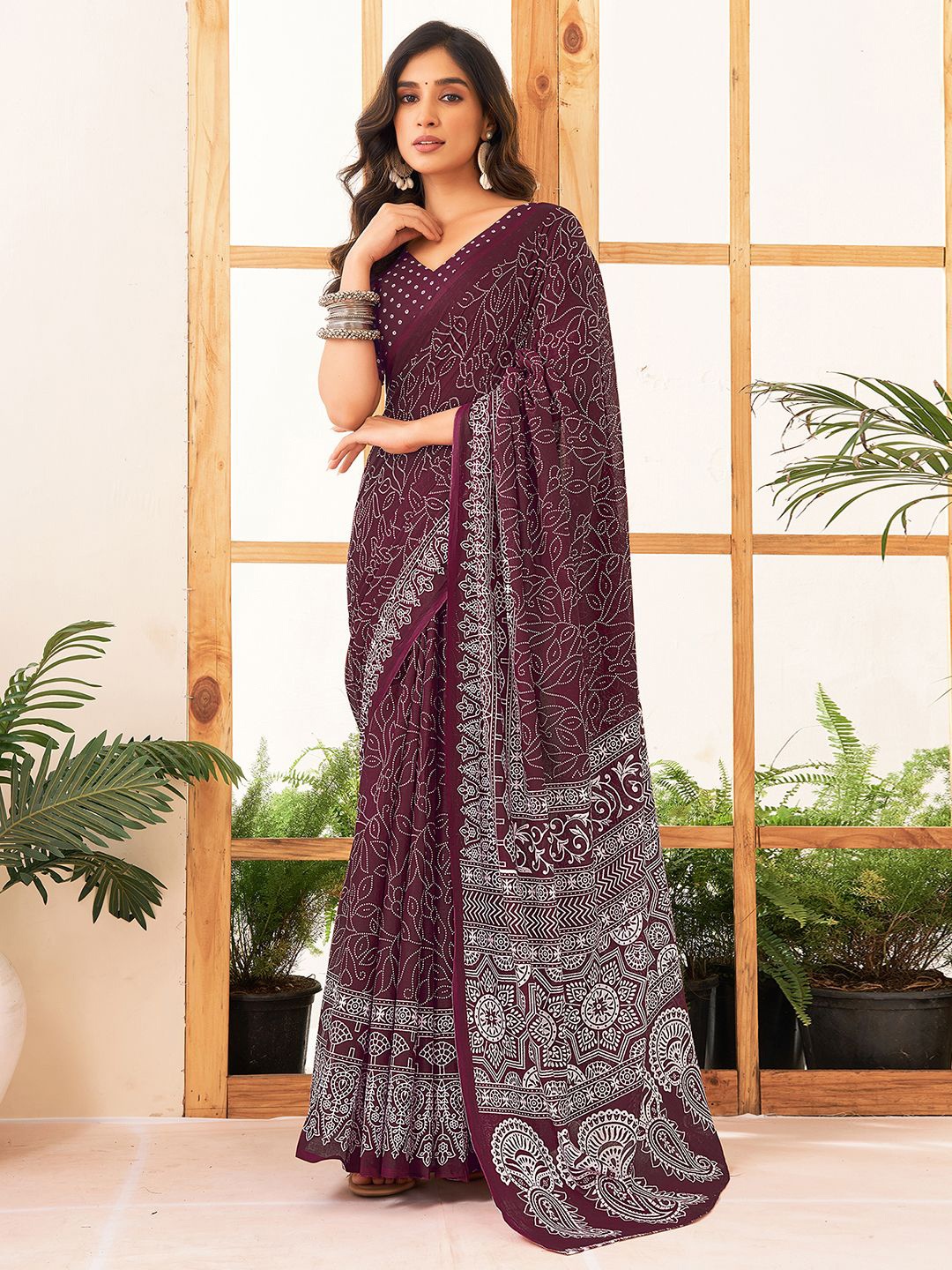 

Mitera Ethnic Motifs Pure Cotton Dabu Saree, Maroon