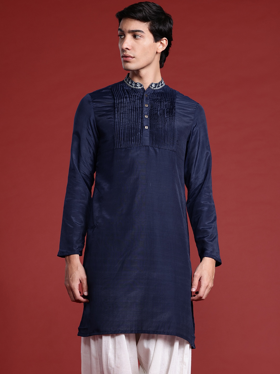 

Anouk Mandarin Collar Straight Kurta, Navy blue