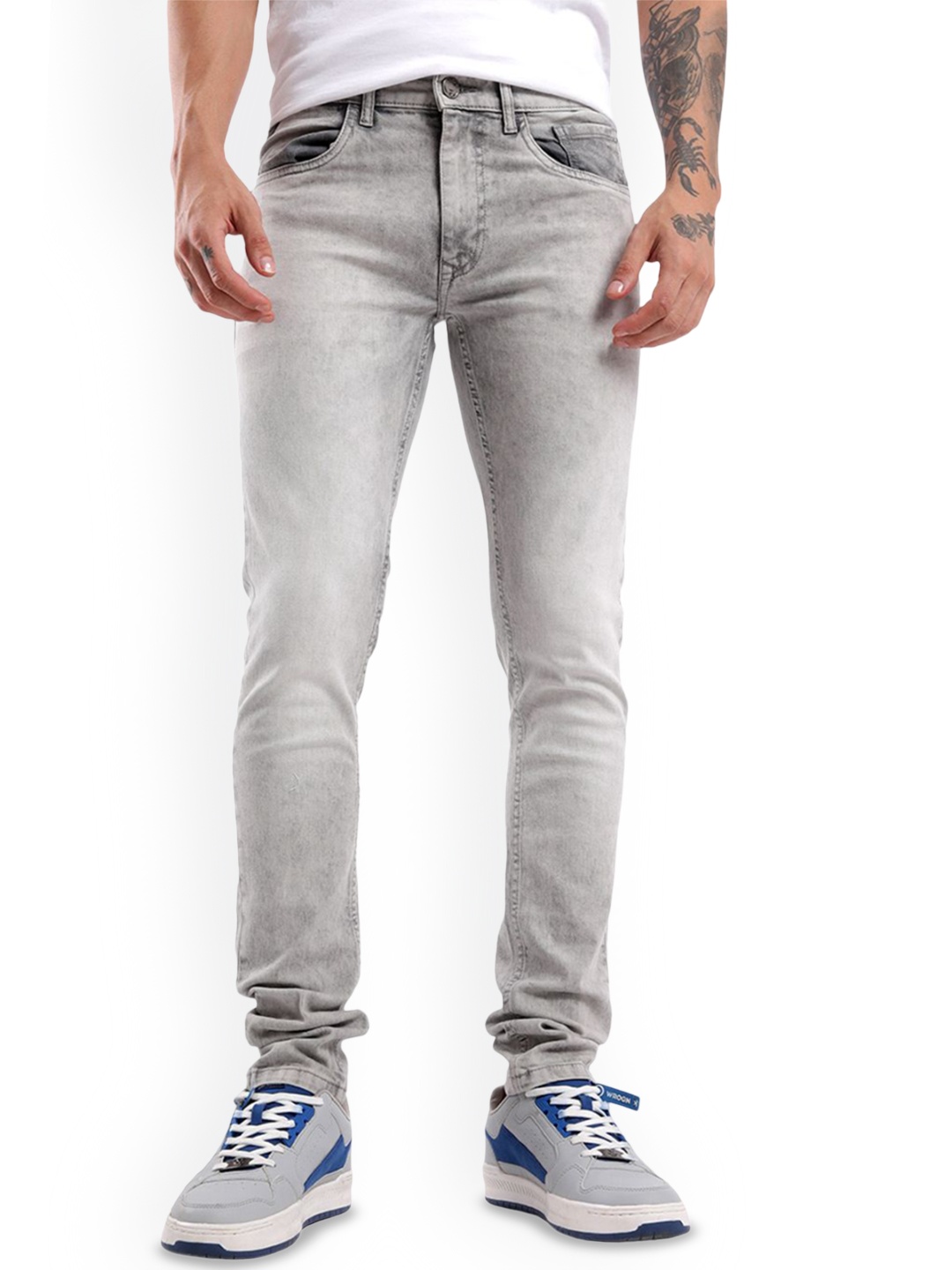 

WROGN Men Tapered Fit Heavy Fade Jeans, Grey