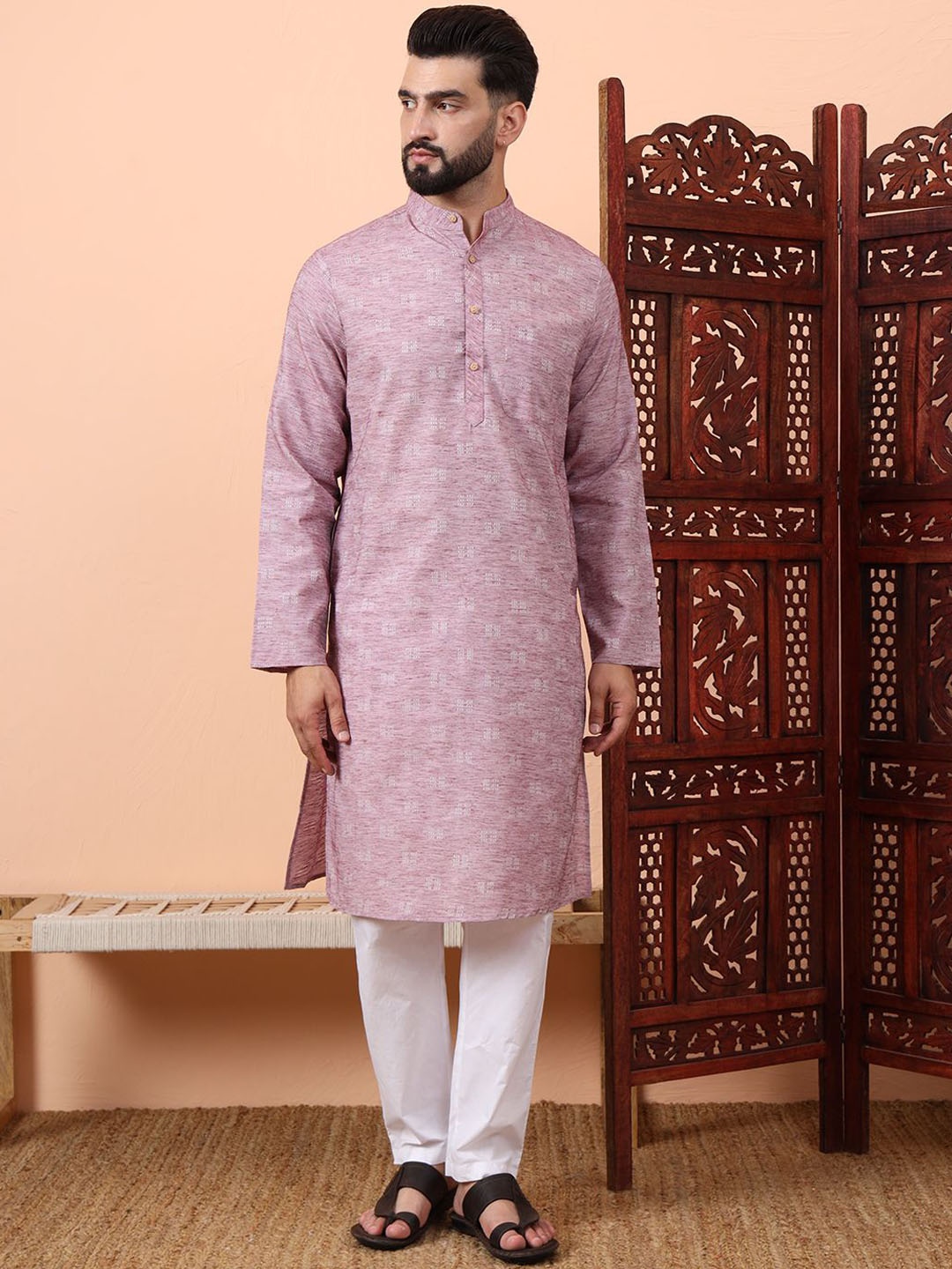 

Latest Chikan Garments Woven Design Mandarin Collar Straight Kurta, Maroon