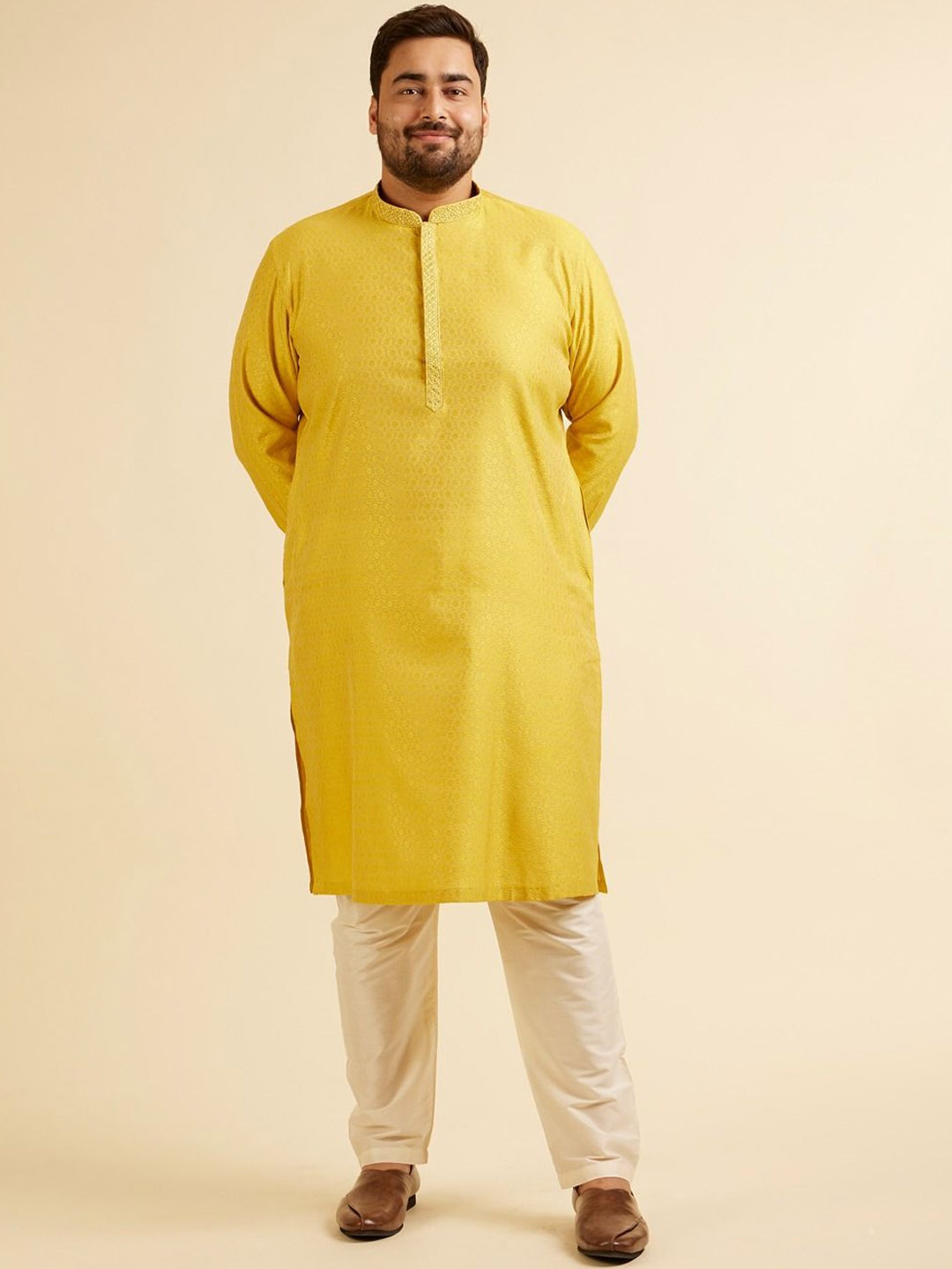 

Manyavar Plus Size Floral Self Design Mandarin Collar Straight Kurta With Pyjamas, Mustard