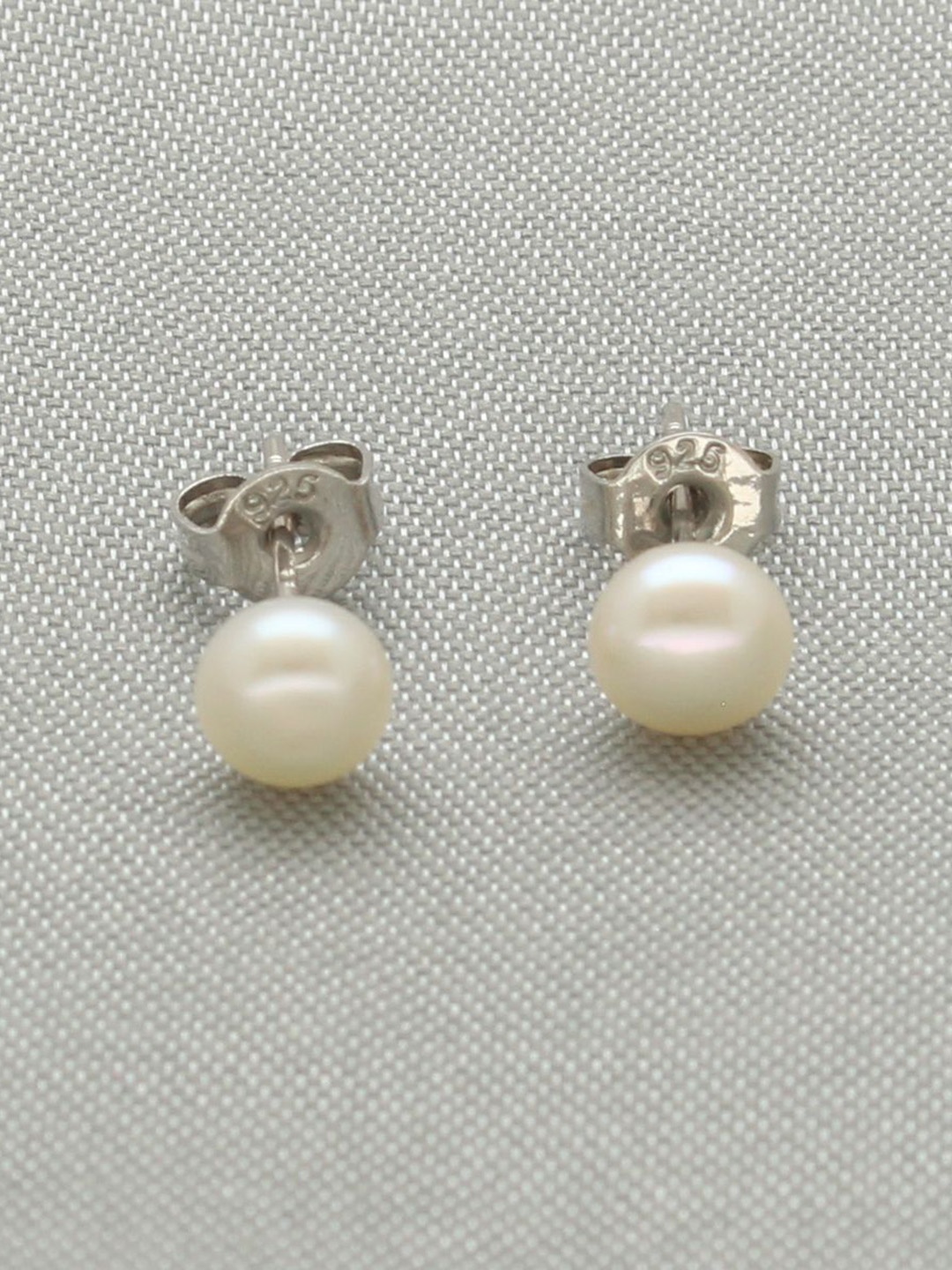 

Sri Jagdamba Pearls Dealer Luxe Silver-Plated 925 Sterling Silver Circular Studs Earrings, White