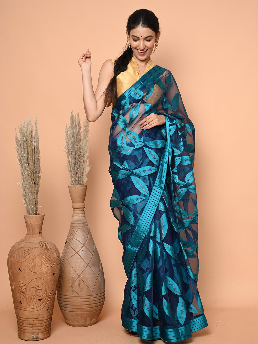 

BEATITUDE Woven Design Organza Saree, Blue