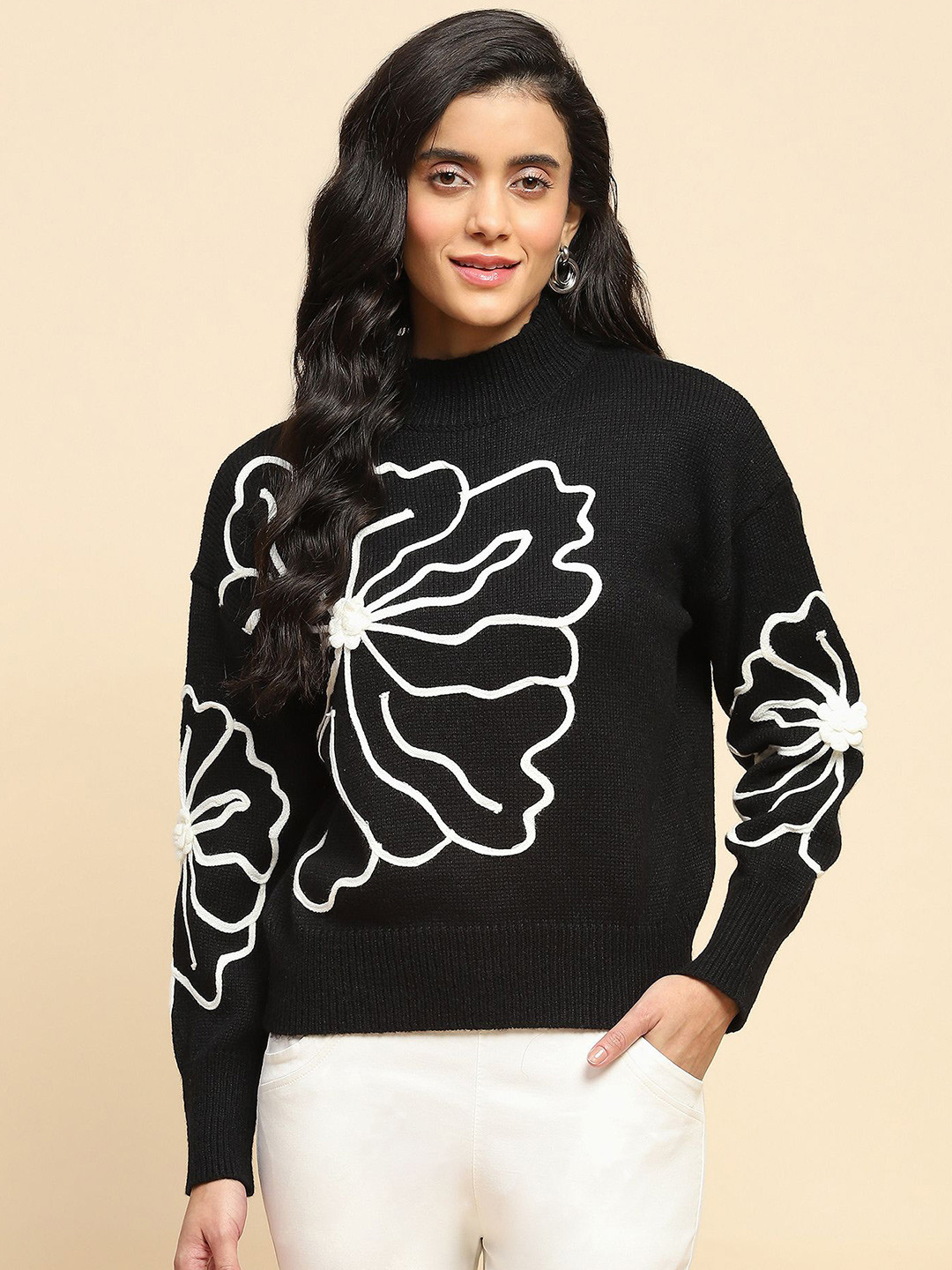

Global Republic Women Floral Printed Pullover, Black