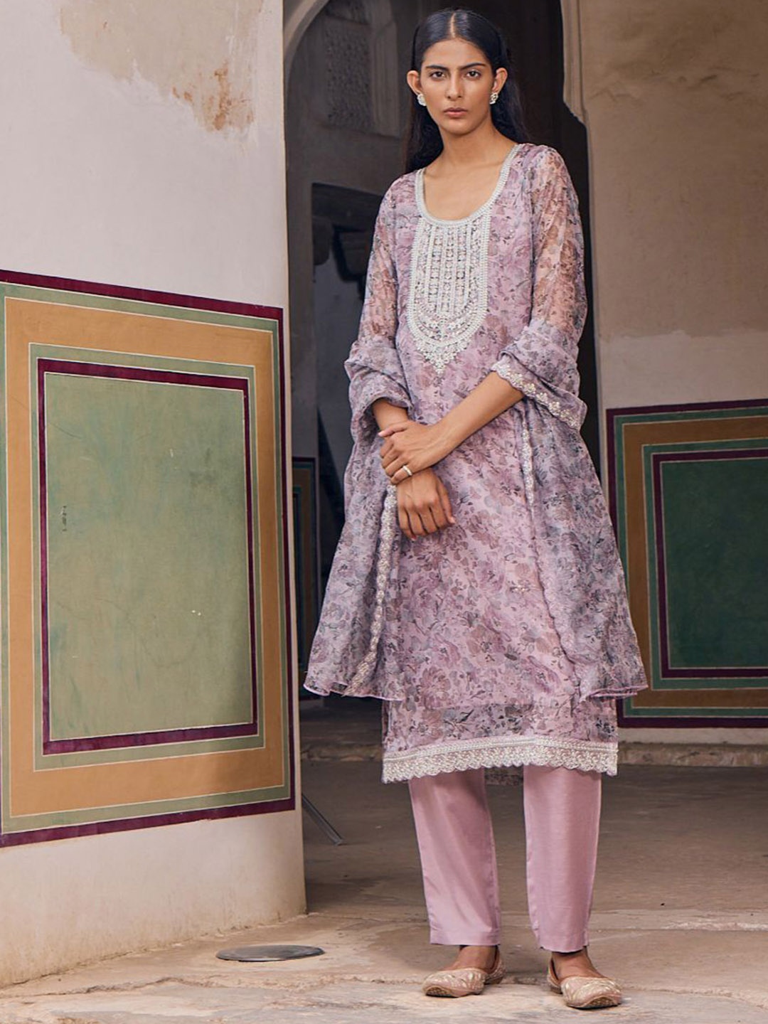 

VIRICA Floral Printed Straight Kurta & Trousers With Dupatta, Peach