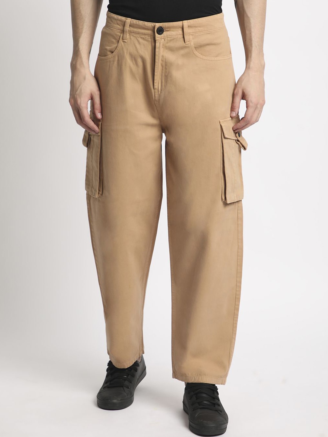 

Bene Kleed Men Classic Loose Fit Cargos Trousers, Beige