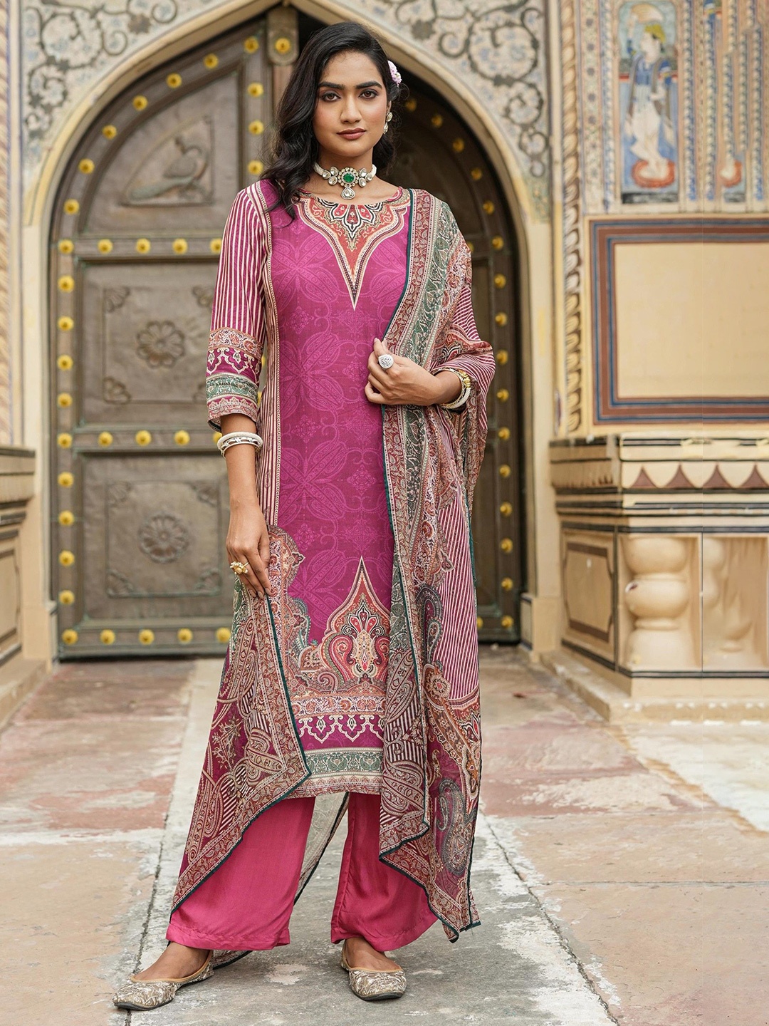 

SCAKHI Ethnic Motifs Printed Straight Kurta With Palazzos & Dupatta, Maroon