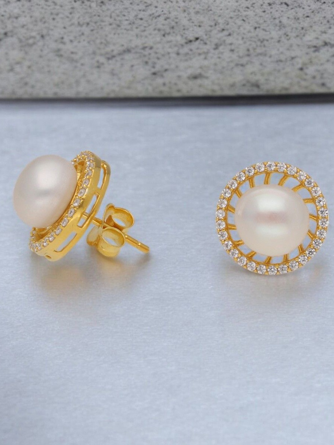 

Sri Jagdamba Pearls Dealer 925 Sterling Silver Gold Plated Stones Studded & Pearl Studs