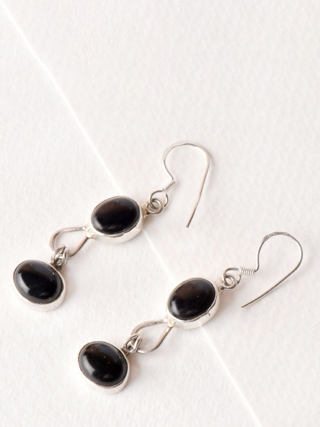

Indianshelf 92.5 Sterling Silver Contemporary Drop Earrings