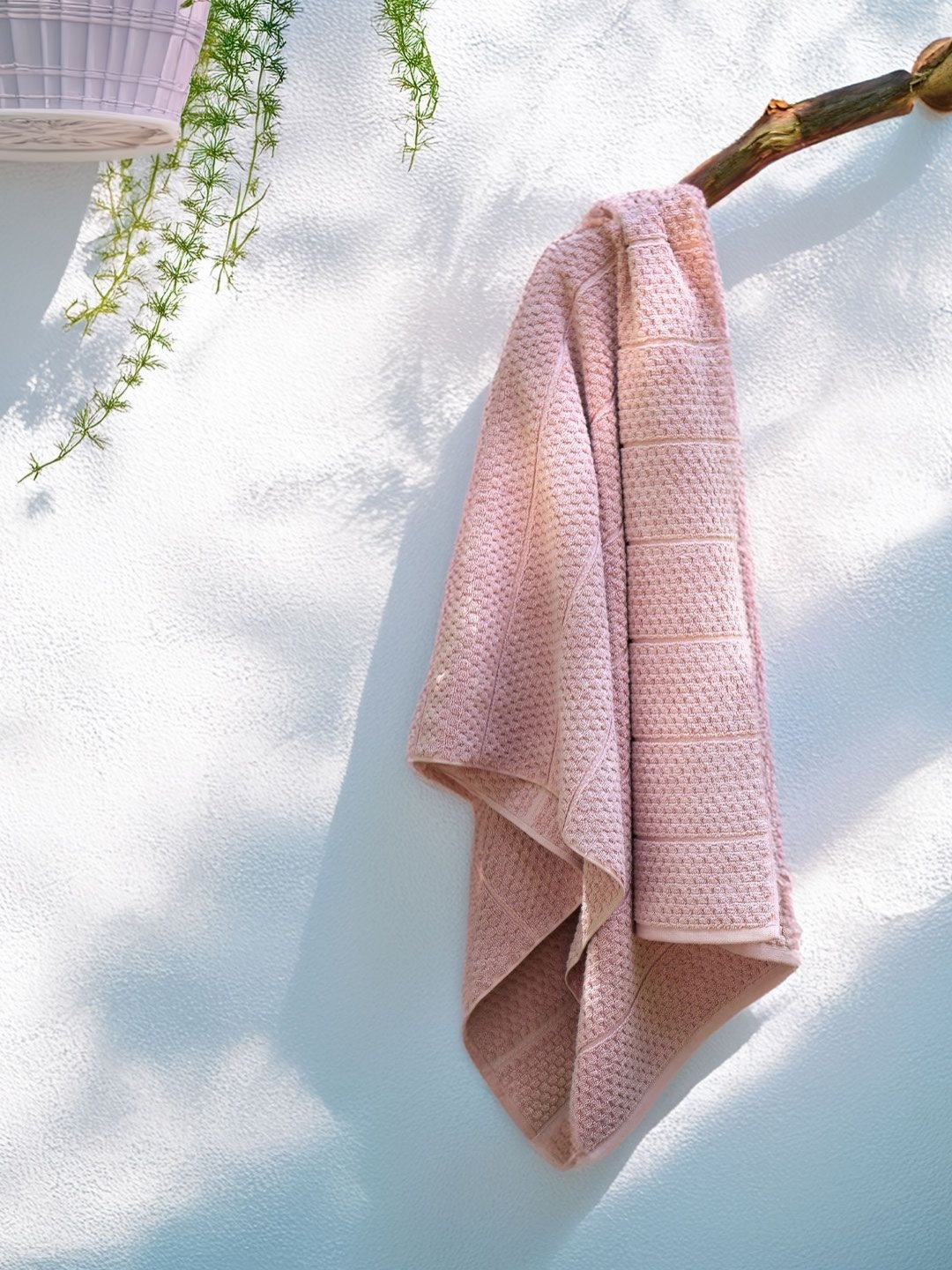 

MYTRIDENT Pink Cotton 575 GSM Bath Towel