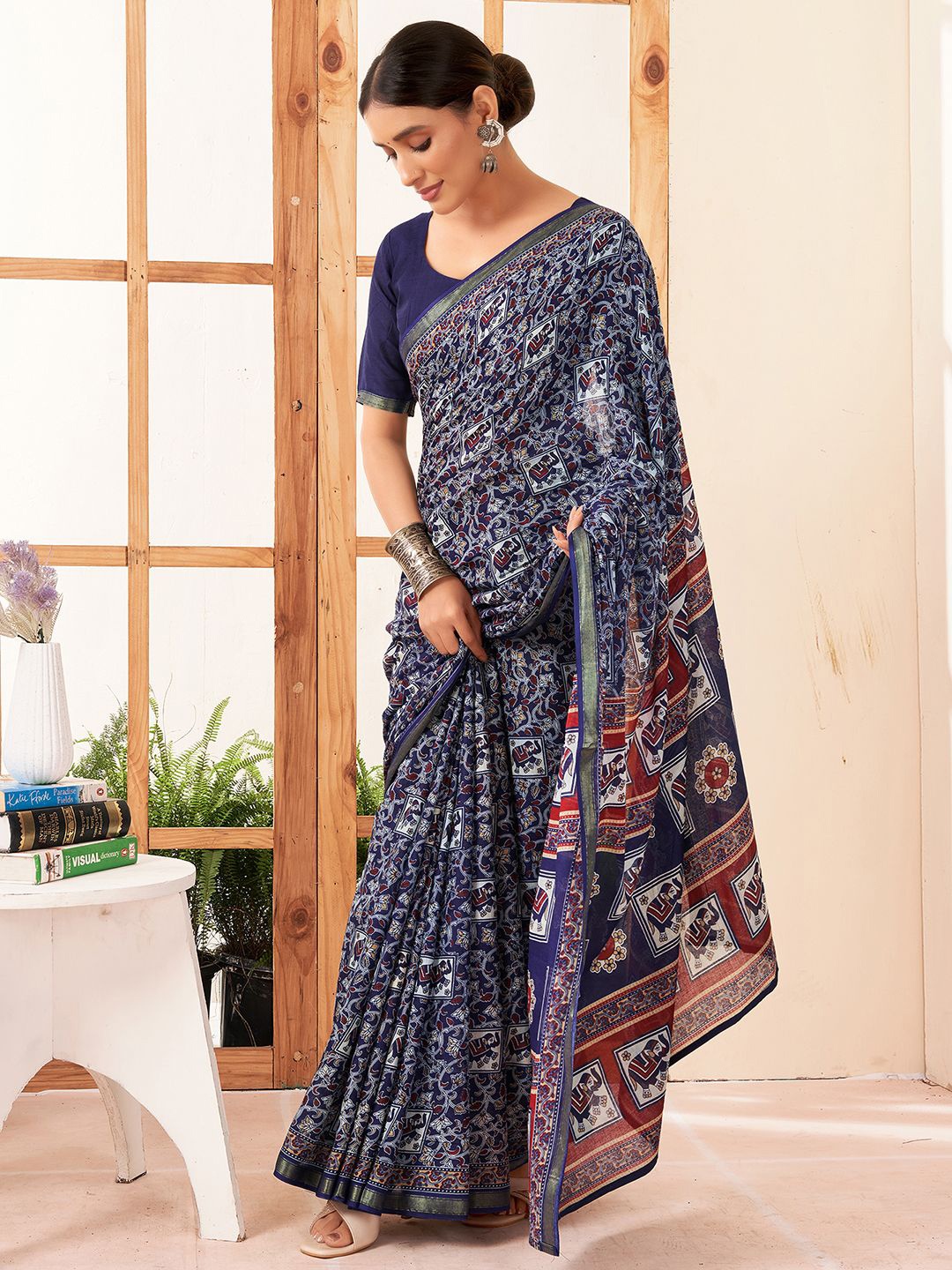 

Mitera Kalamkari Printed Zari Pure Cotton Dabu Saree, Blue