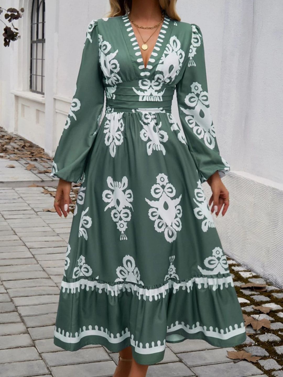 

KPOP Ethnic Motifs Printed Bishop Sleeves Empire Midi Dress, Green