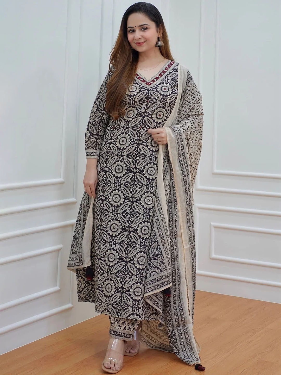 

KALINI Ethnic Motifs Printed Straight Kurta with Trousers & Dupatta, Black