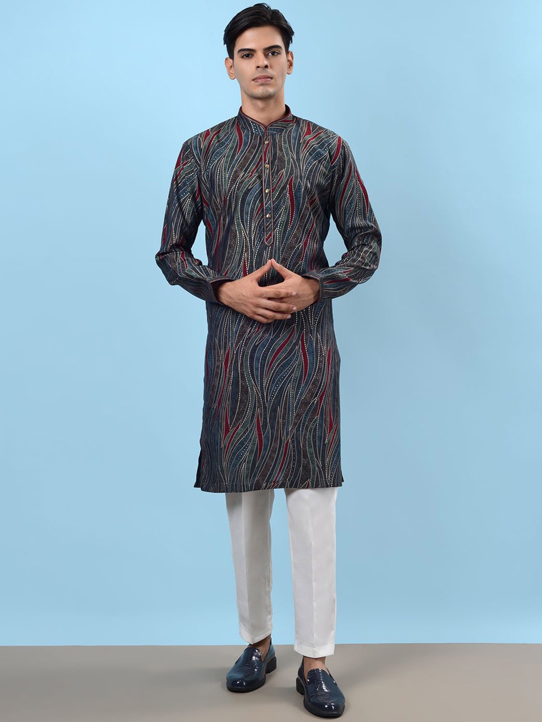 

azania Abstract Printed Mandarin Collar Straight Kurta with Pyjamas, Blue