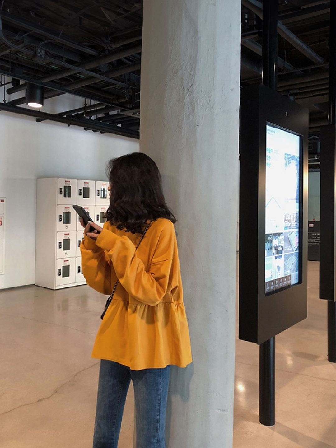 

KPOP Round Neck Solid Long Sleeves Top, Yellow