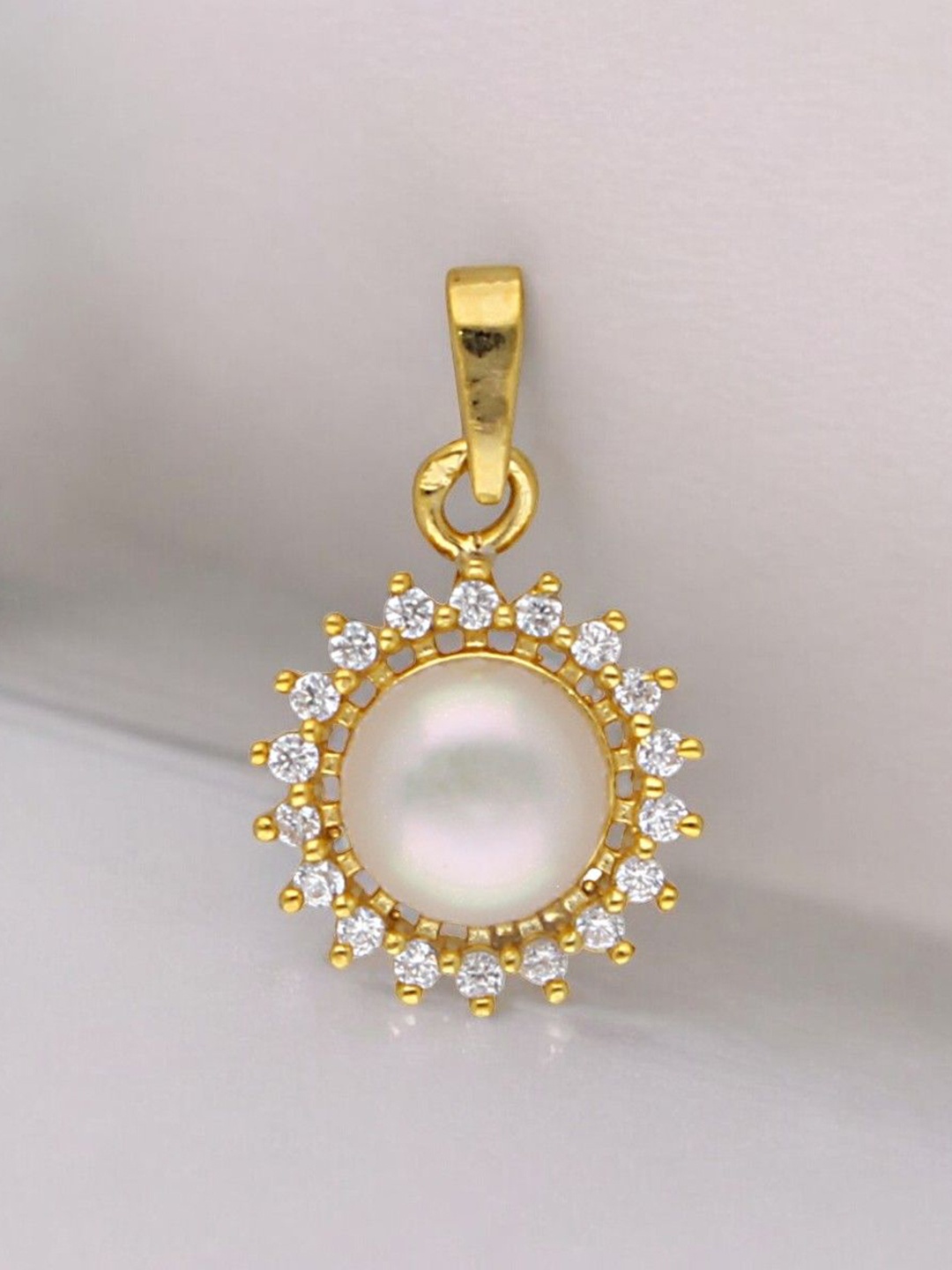 

Sri Jagdamba Pearls Dealer 9.25 Sterling Silver Gold-Plated Pearls Studded Pendants