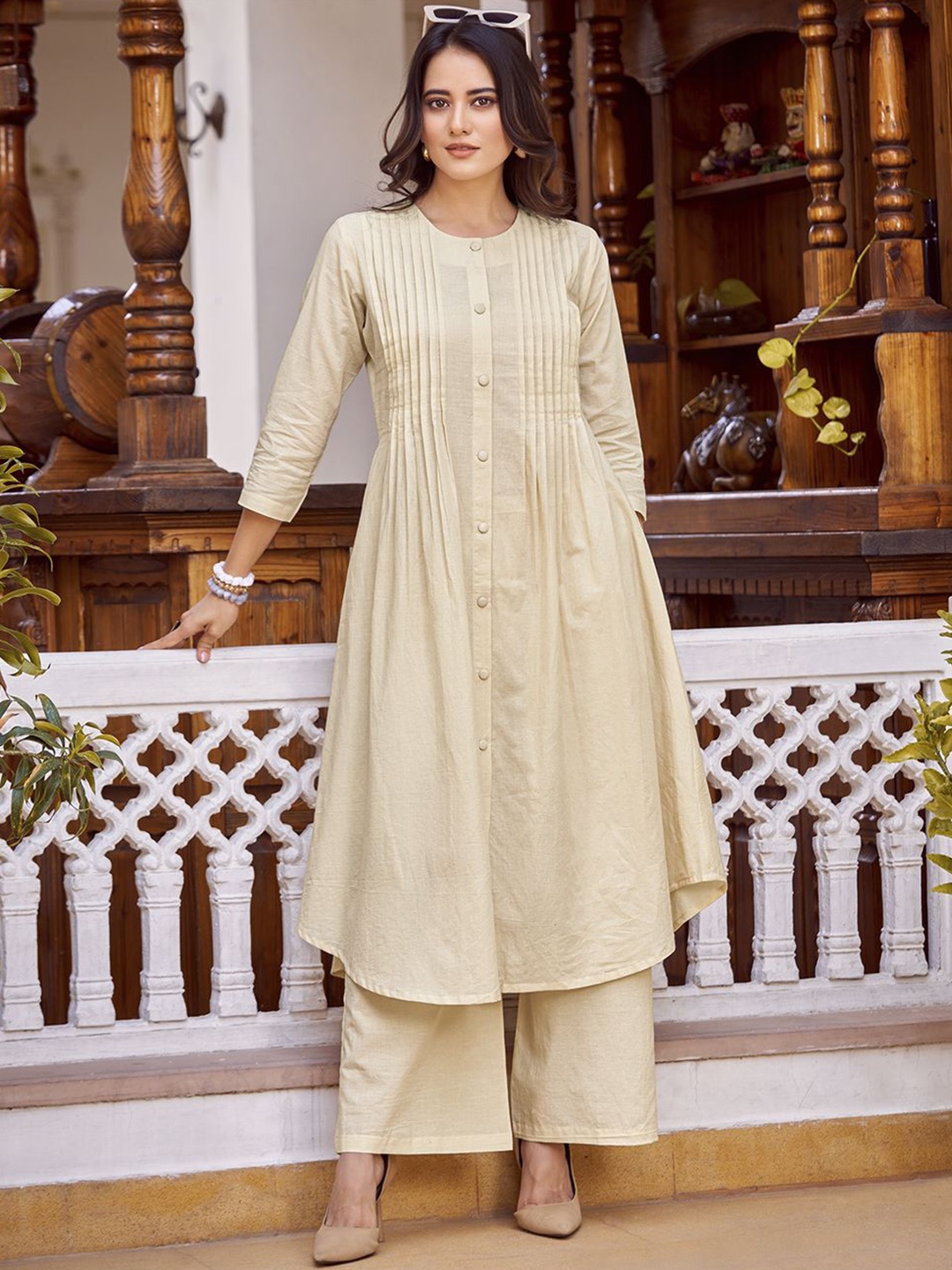 

HRITIKA Pleated Pure Cotton A-Line Kurta with Trousers, Cream