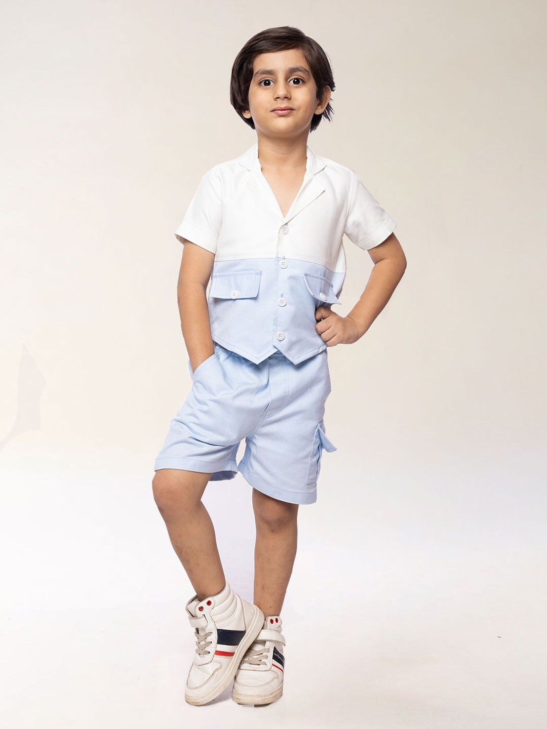 

BAESD Boys Colourblocked Cuban Collar Pure Cotton Shirt with Shorts, Blue