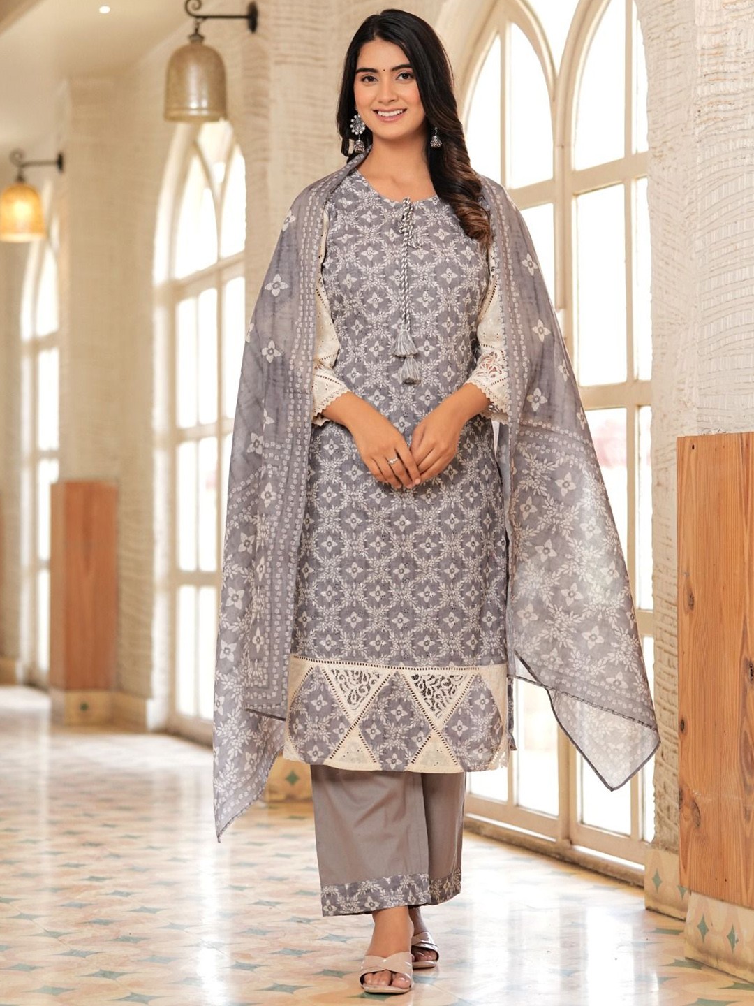 

Hatheli Floral Printed Regular Pure Cotton Straight Kurta with Trousers & Dupatta, Grey