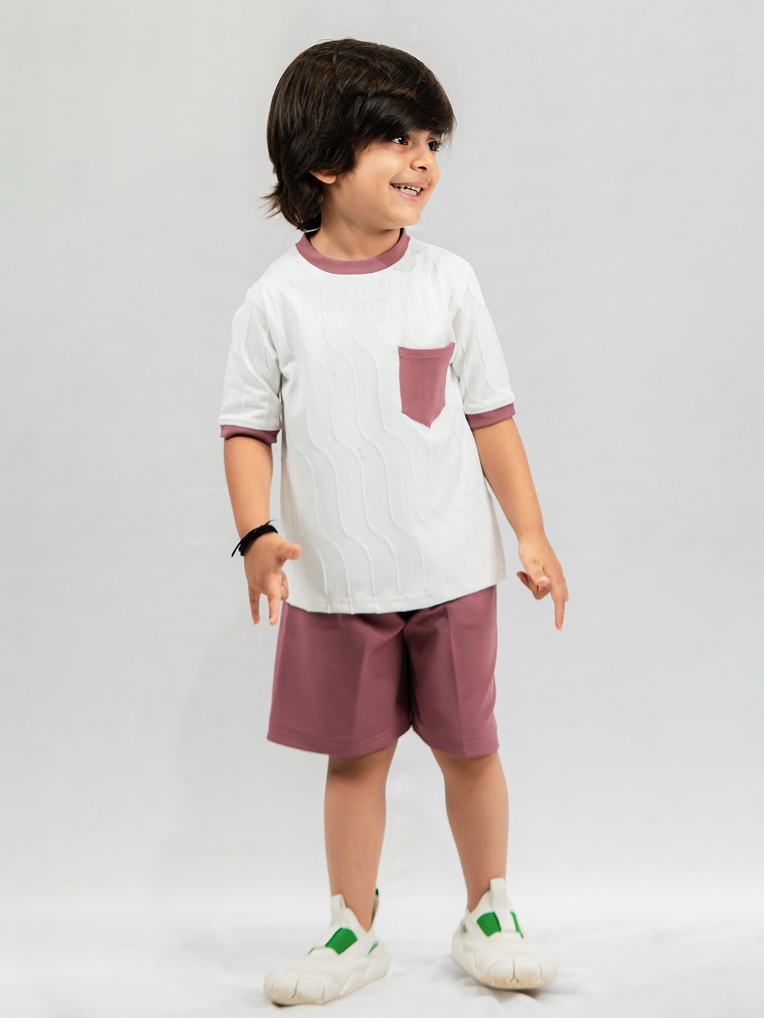 

Emblica Unisex Kids Self Design Round Neck Short Sleeves Casual T-shirt With Shorts, White