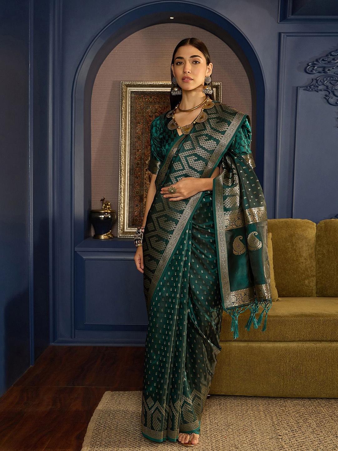 

Dori Woven Design Zari Satin Banarasi Saree, Green
