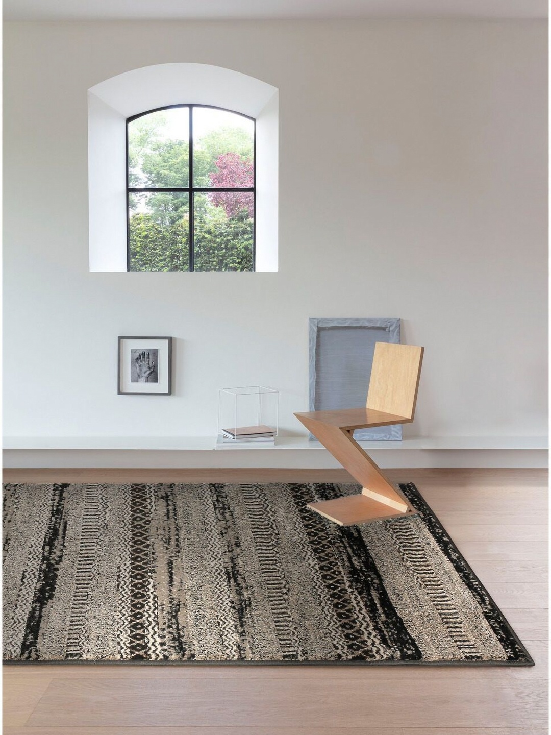 

DDecor Brown & Black Abstract Printed Anti Skid Carpet