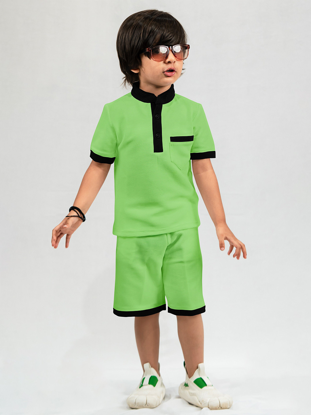 

Emblica Unisex Kids Striped Mandarin Collar T-shirt with Shorts, Green