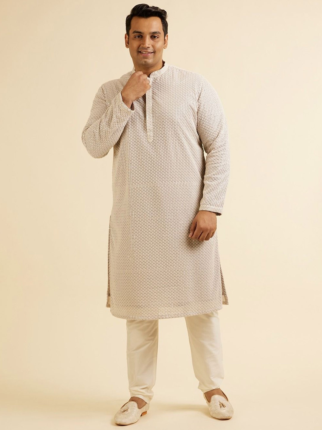 

Manyavar Plus Size Embroidered Sequinned Kurta with Pyjama, Grey