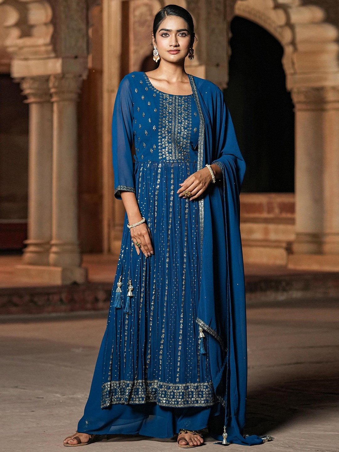 

SCAKHI Floral Embroidered High Slit Georgette Straight Kurta With Palazzos & Dupatta, Teal