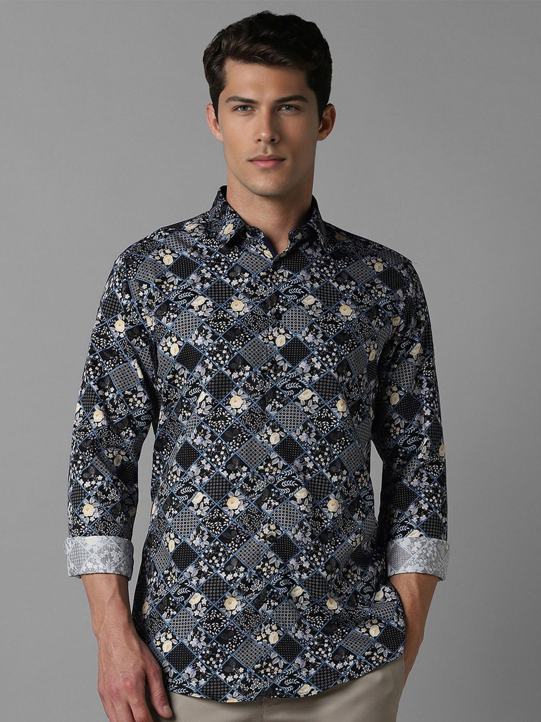 

Louis Philippe Sport Men Spread Collar Floral Printed Cotton Slim Fit Casual Shirt, Multi