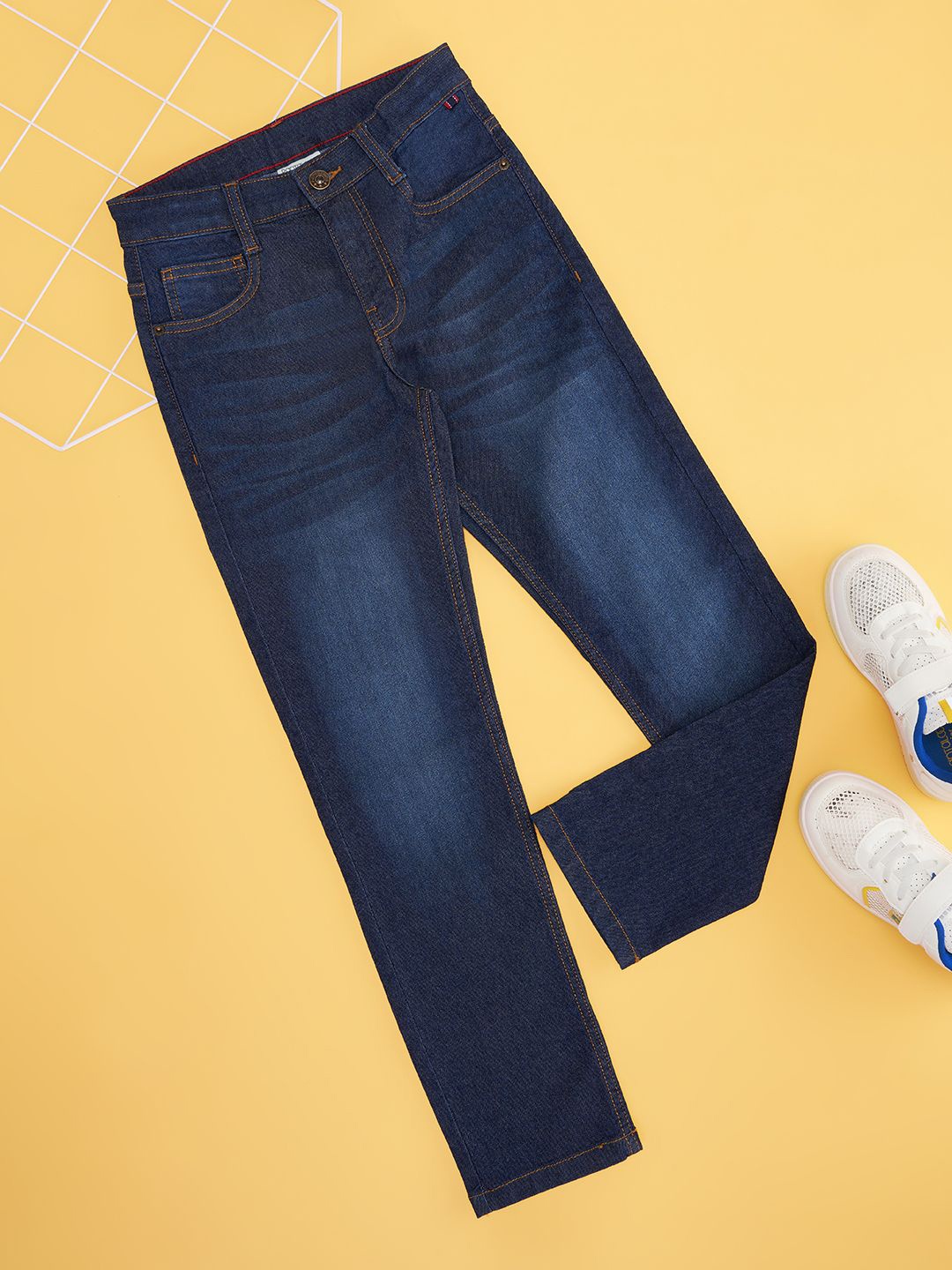 

Pantaloons Junior Boys Slim Fit Light Fade Jeans, Navy blue