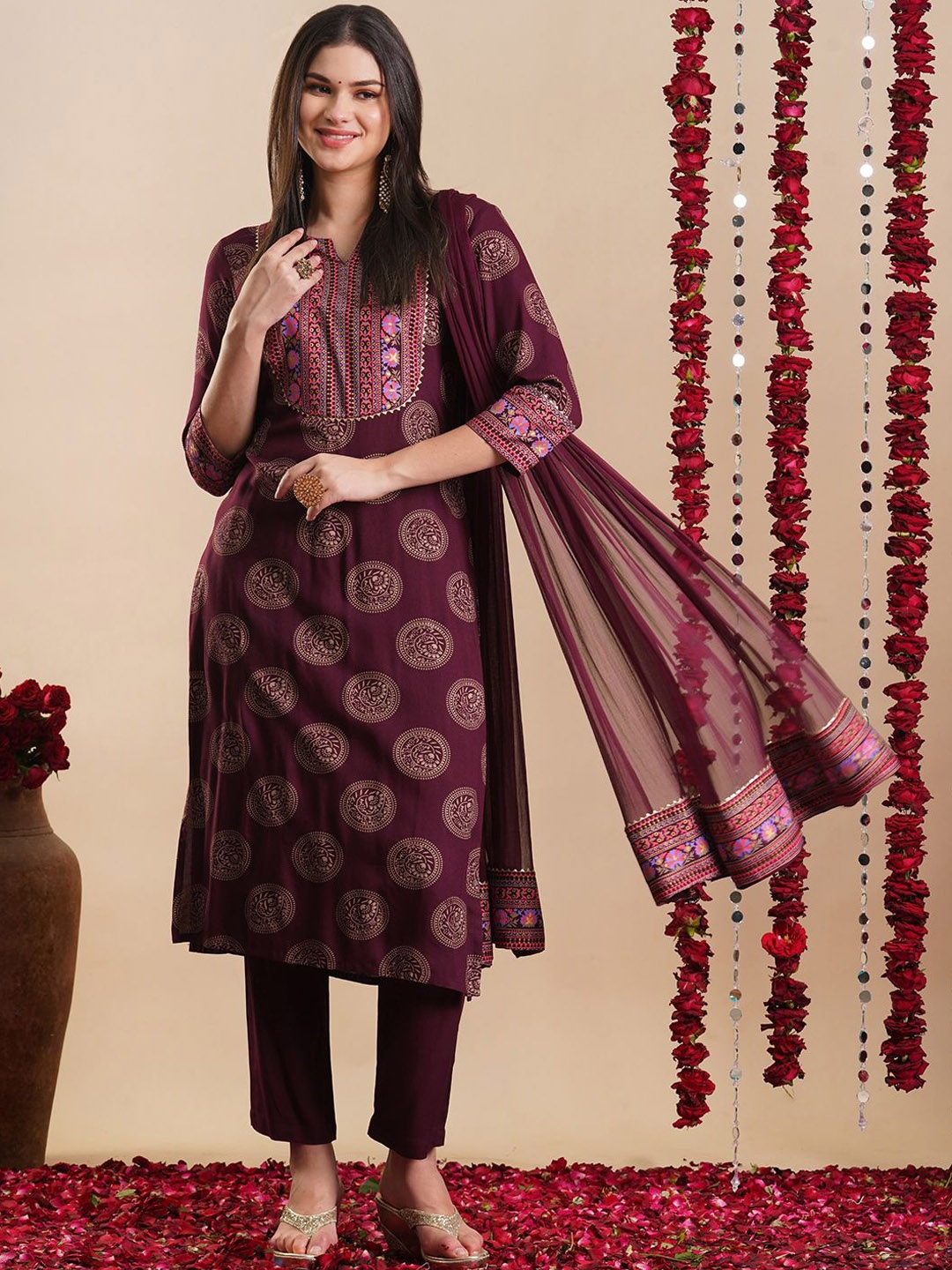 

KALINI Ethnic Motifs Printed Gotta Patti Straight Kurta With Trouser & Dupatta, Maroon