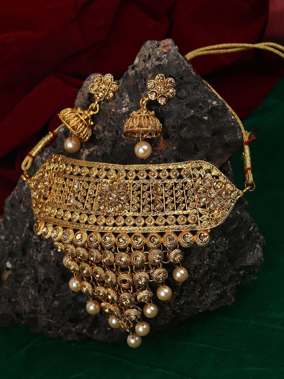 

ANIKAS CREATION Gold-Plated Stones-Studded Jewellery Set