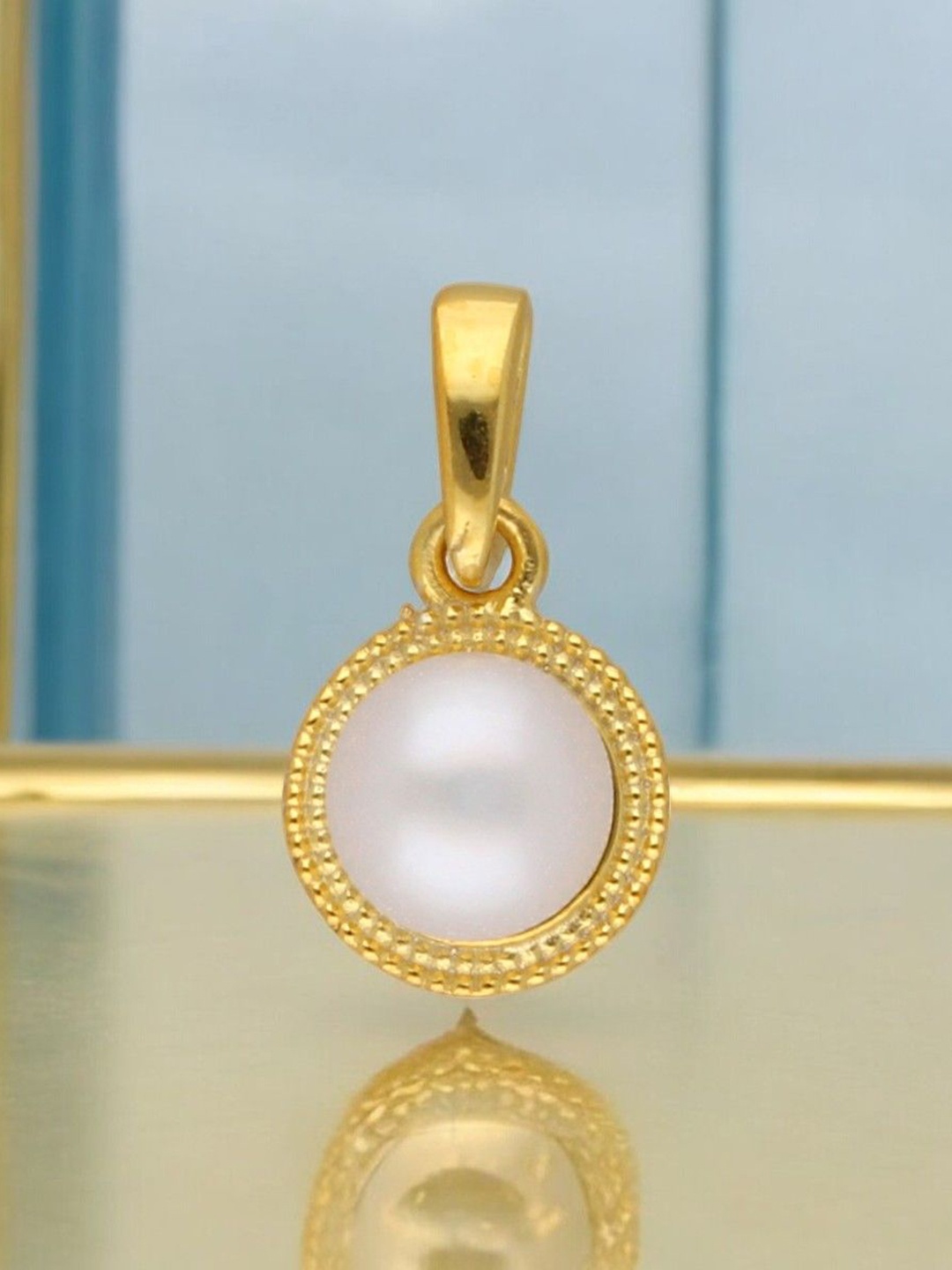 

Sri Jagdamba Pearls Dealer 9.25 Sterling Silver Gold-Plated Pearls Studded Pendants