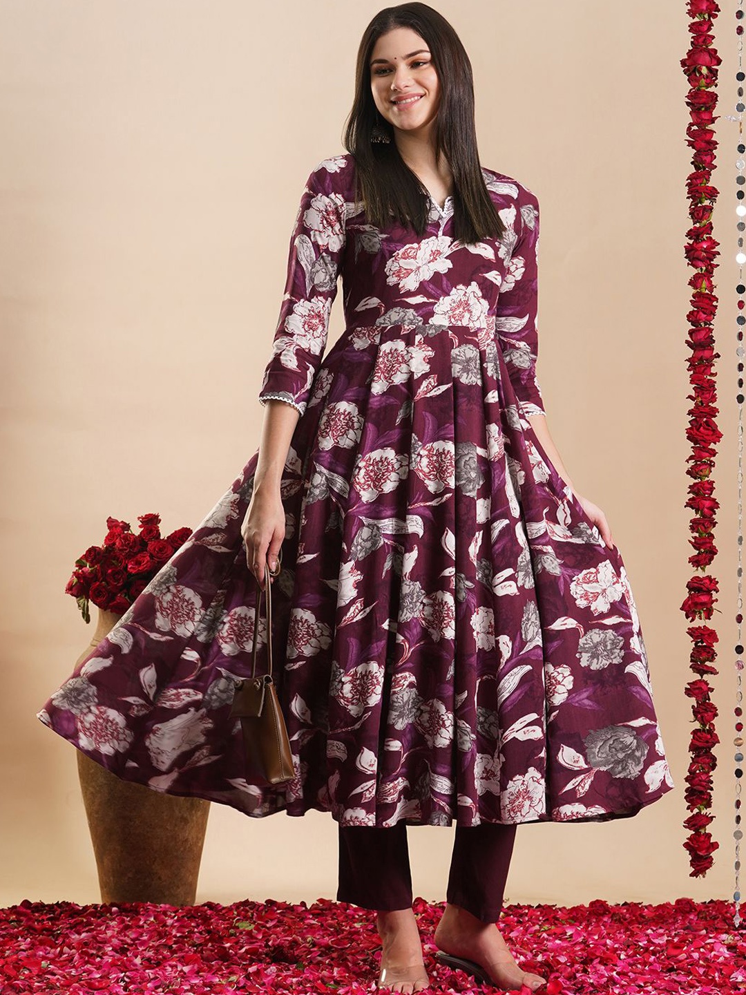 

KALINI Floral Printed Regular Anarkali Kurta with Trousers, Maroon