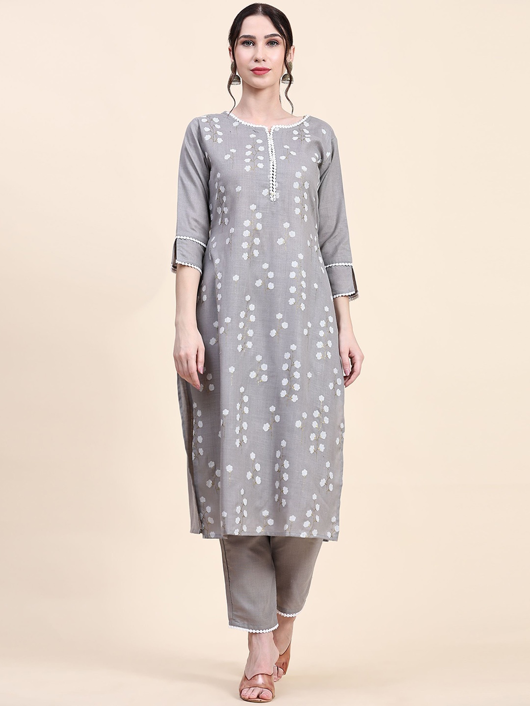 

Suha Floral Printed Thread Work Straight Kurta with Trousers, Grey
