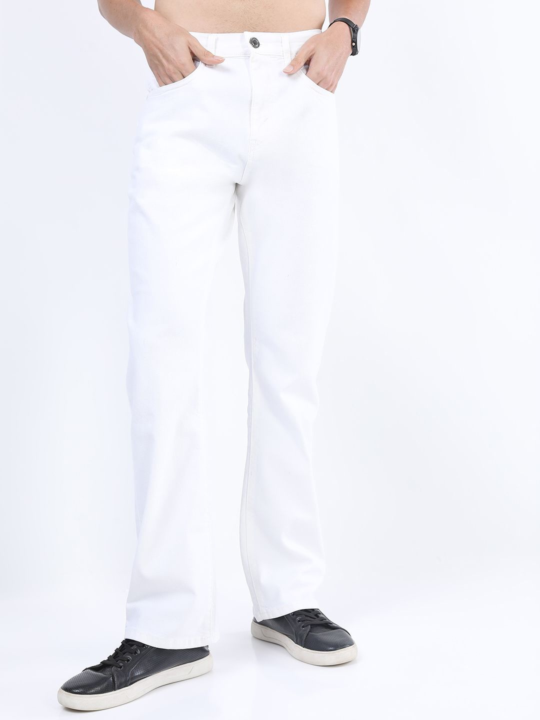 

HIGHLANDER Men Bootcut Stretchable Jeans, White