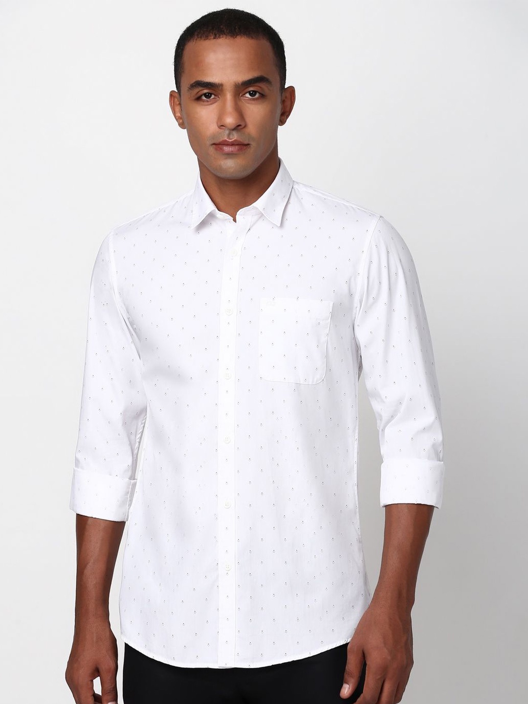 

Peter England Casuals Men Spread Collar Micro Ditsy Printed Cotton Slim Fit Casual Shirt, White