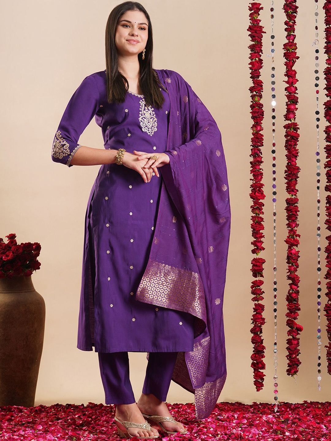 

GoSriKi Ethnic Motifs Printed Regular Thread Work Straight Kurta with Trousers & Dupatta, Purple