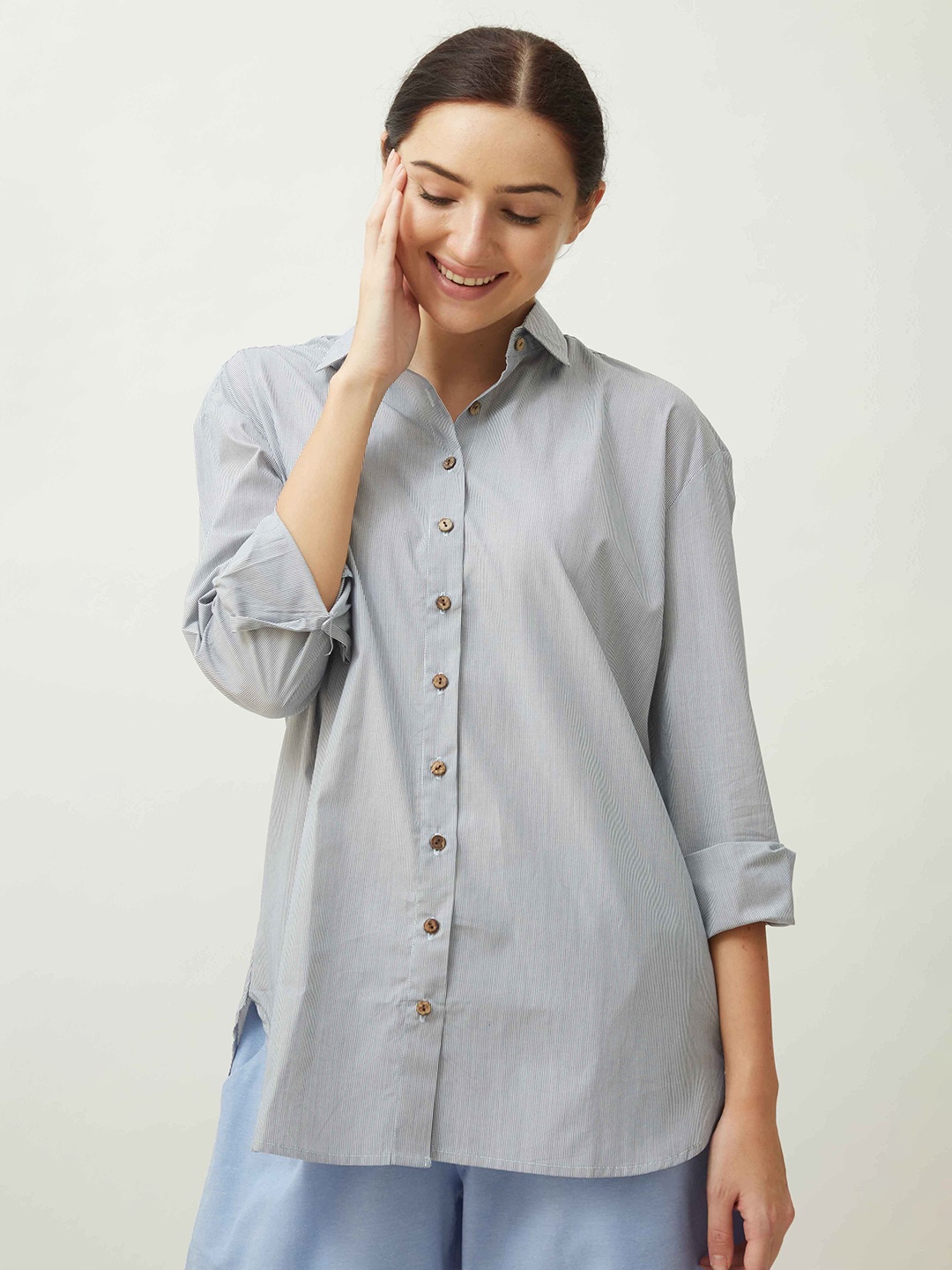 

Saltpetre Women Relaxed Spread Collar Solid Cotton Relaxed Fit Formal Shirt, Blue